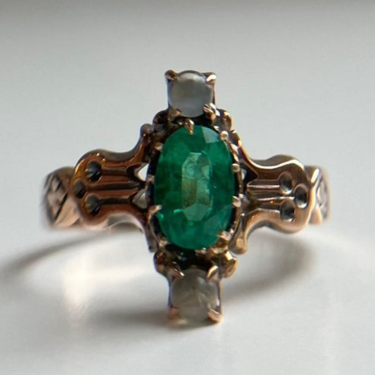 10k Vintage Yellow Gold Emerald & Moonstone Ring